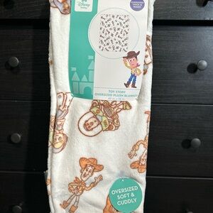 VIRAL Disney Baby Toy Story Plush Blanket